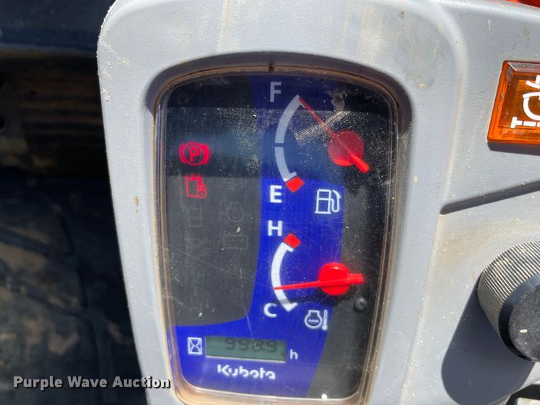 image for item MR9045 2020 Kubota SVL75-2  tracked skid steer loader