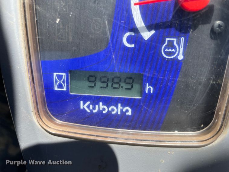 image for item MR9045 2020 Kubota SVL75-2  tracked skid steer loader