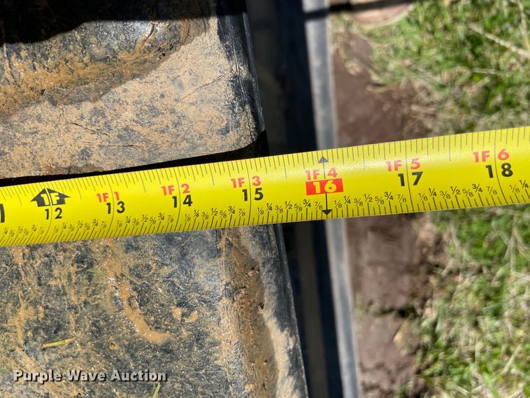 image for item MR9045 2020 Kubota SVL75-2  tracked skid steer loader