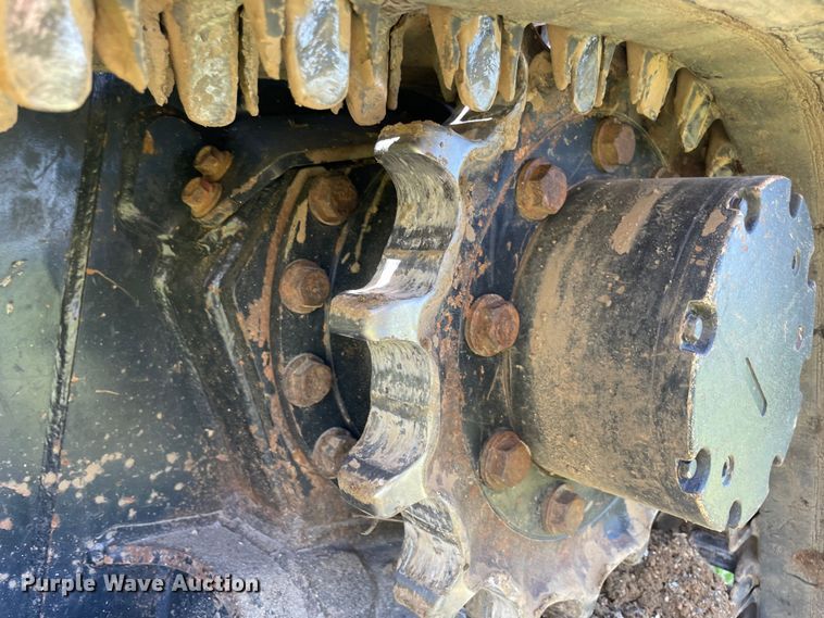 image for item MR9045 2020 Kubota SVL75-2  tracked skid steer loader