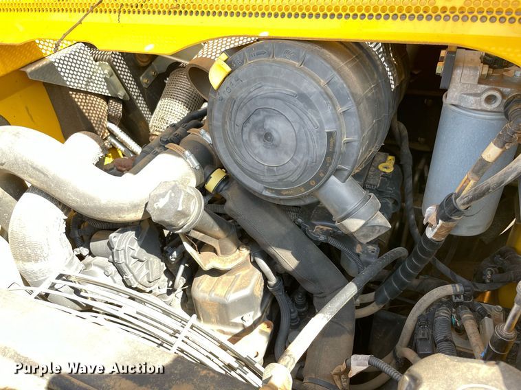 image for item MR9050 2020 New Holland C332  tracked skid steer loader