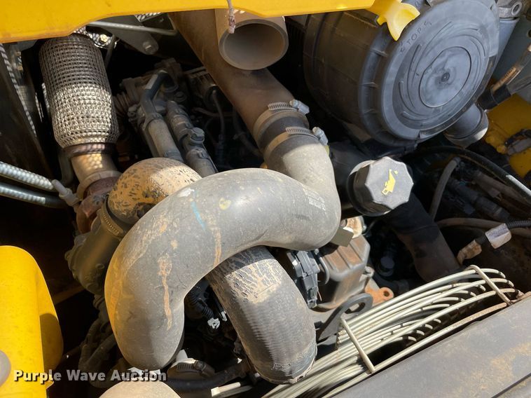 image for item MR9050 2020 New Holland C332  tracked skid steer loader