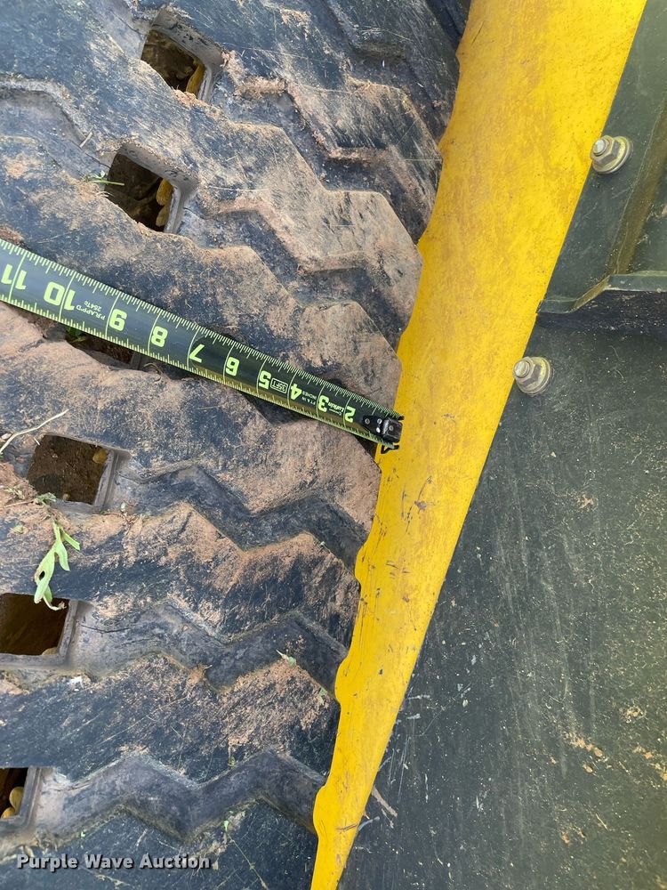 image for item MR9050 2020 New Holland C332  tracked skid steer loader