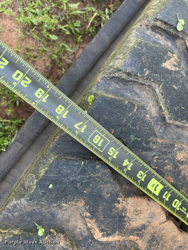 image for item MR9050 2020 New Holland C332  tracked skid steer loader