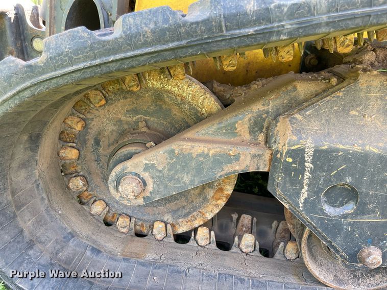 image for item MR9050 2020 New Holland C332  tracked skid steer loader