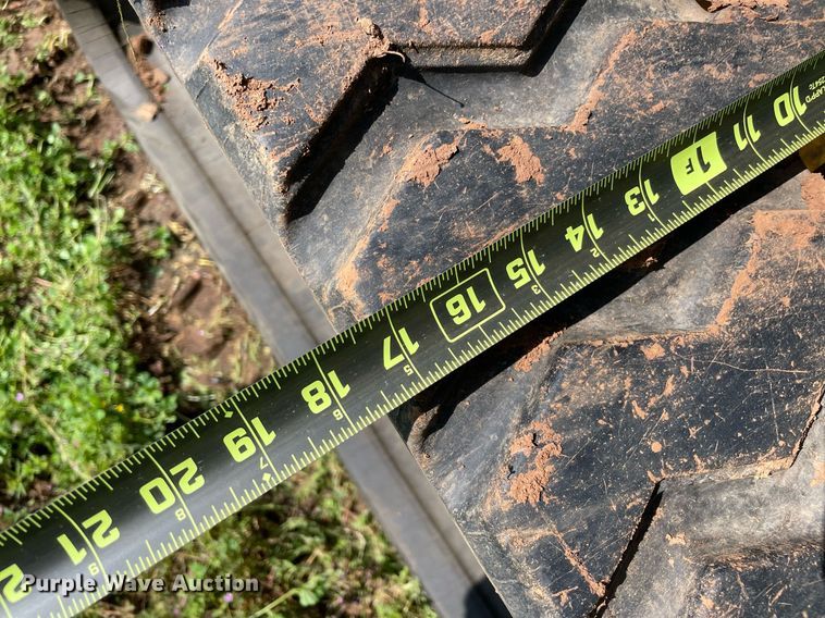 image for item MR9050 2020 New Holland C332  tracked skid steer loader