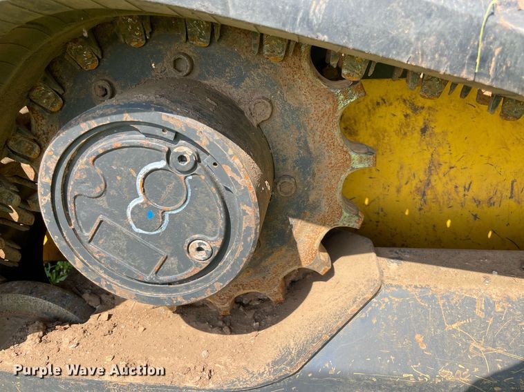 image for item MR9050 2020 New Holland C332  tracked skid steer loader