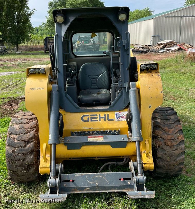 image for item MR9051 2014 Gehl V400  skid steer loader