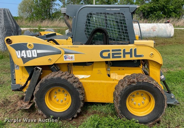 image for item MR9051 2014 Gehl V400  skid steer loader