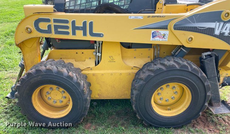 image for item MR9051 2014 Gehl V400  skid steer loader