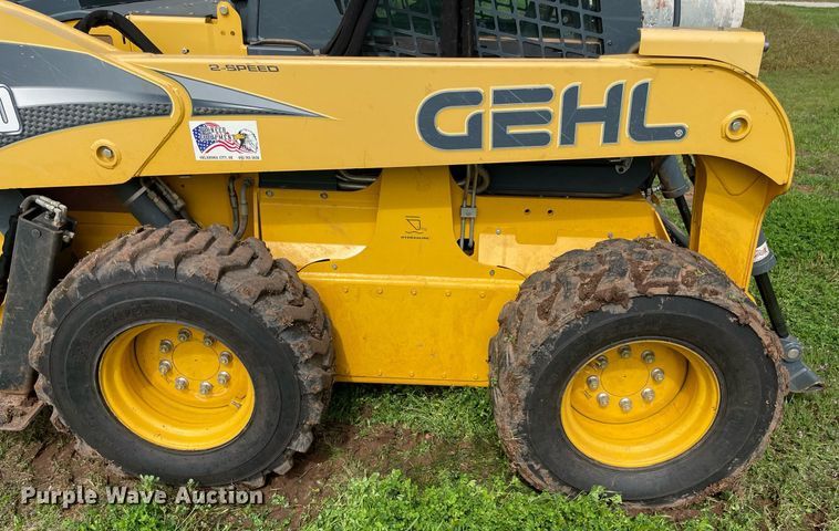 image for item MR9051 2014 Gehl V400  skid steer loader