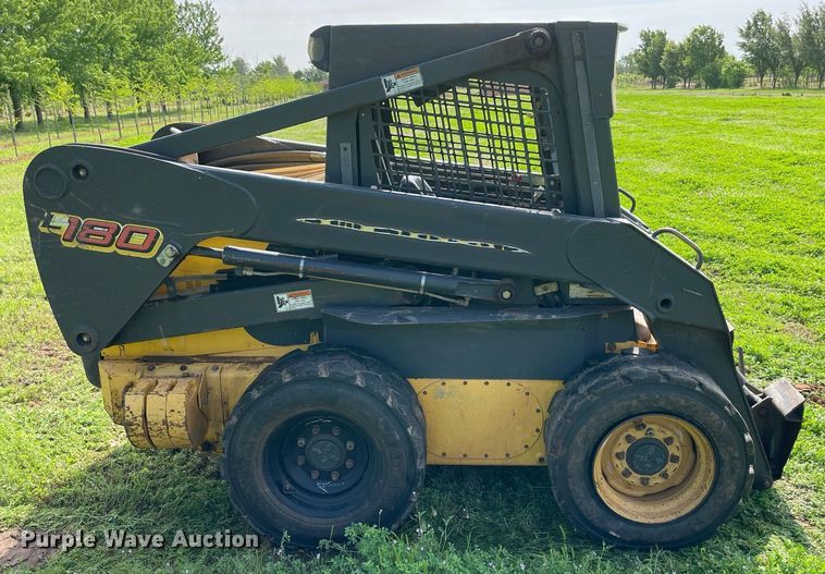 image for item MR9052 2010 New Holland L180  skid steer loader