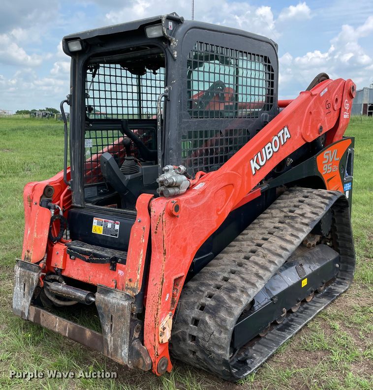 image for item MR9064 Kubota SVL95-2S  tracked skid steer loader