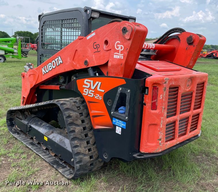 image for item MR9064 Kubota SVL95-2S  tracked skid steer loader