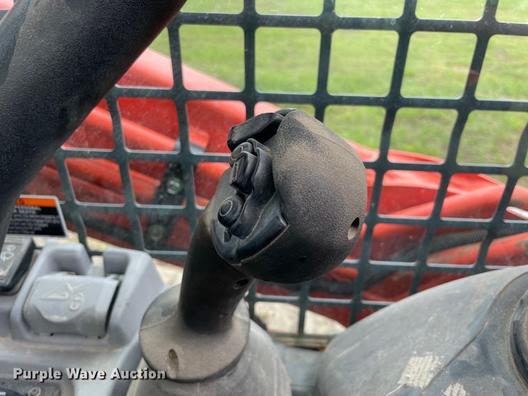 image for item MR9064 Kubota SVL95-2S  tracked skid steer loader