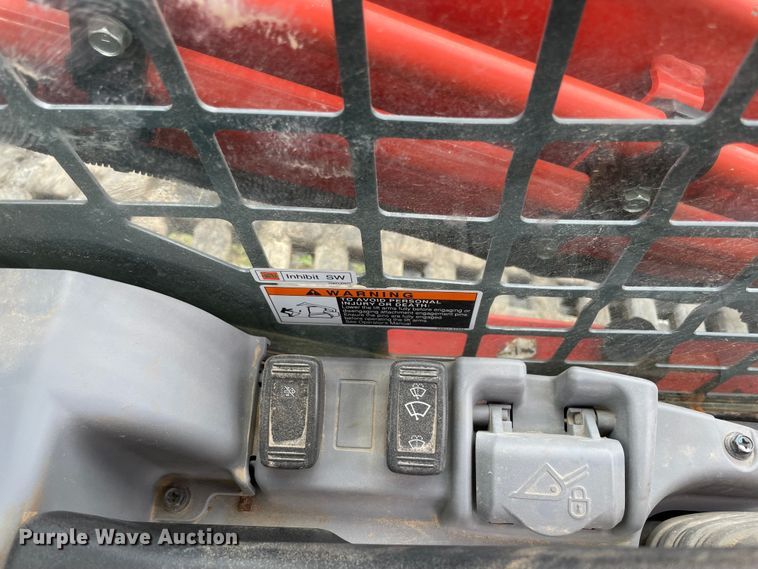 image for item MR9064 Kubota SVL95-2S  tracked skid steer loader