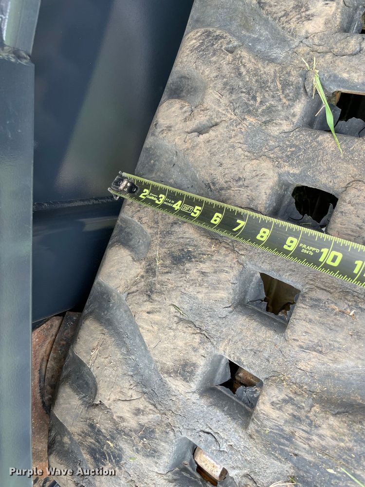 image for item MR9064 Kubota SVL95-2S  tracked skid steer loader