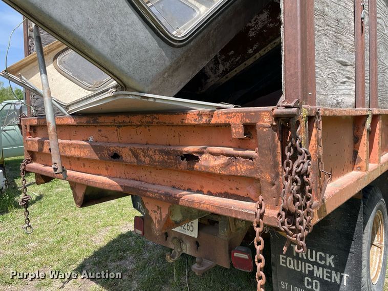 image for item MS9751 1982 Chevrolet C60  dump truck