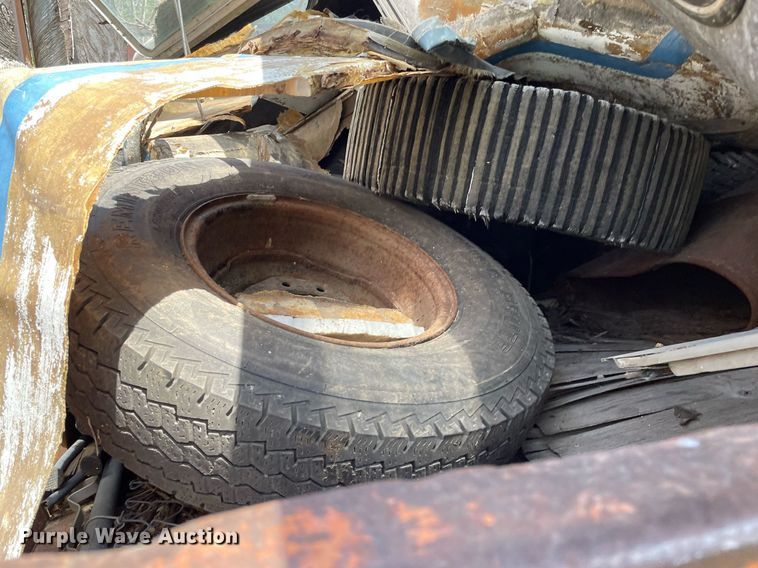 image for item MS9751 1982 Chevrolet C60  dump truck