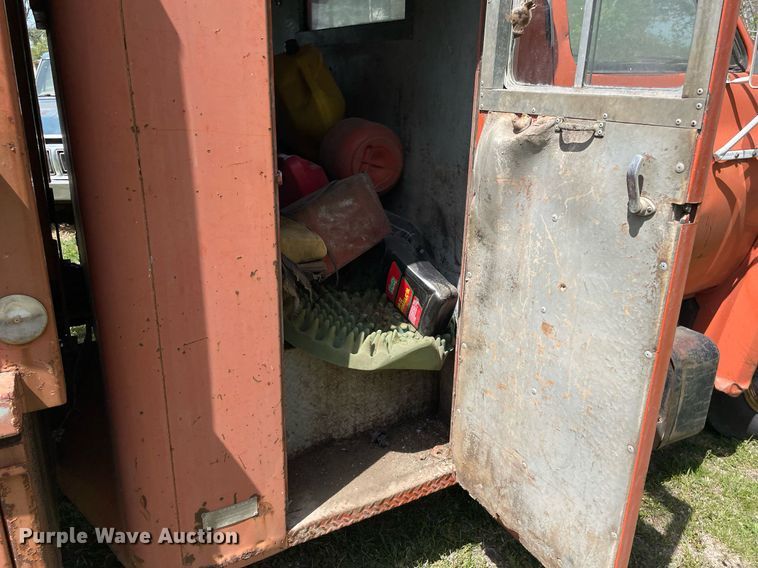 image for item MS9751 1982 Chevrolet C60  dump truck