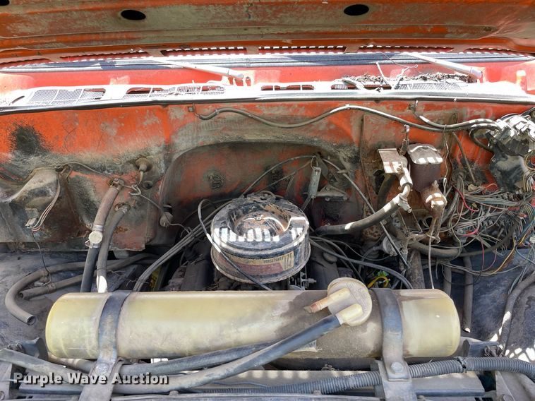 image for item MS9751 1982 Chevrolet C60  dump truck