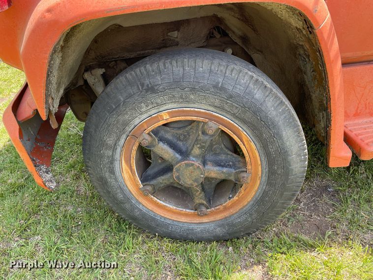 image for item MS9751 1982 Chevrolet C60  dump truck