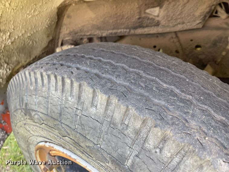 image for item MS9751 1982 Chevrolet C60  dump truck