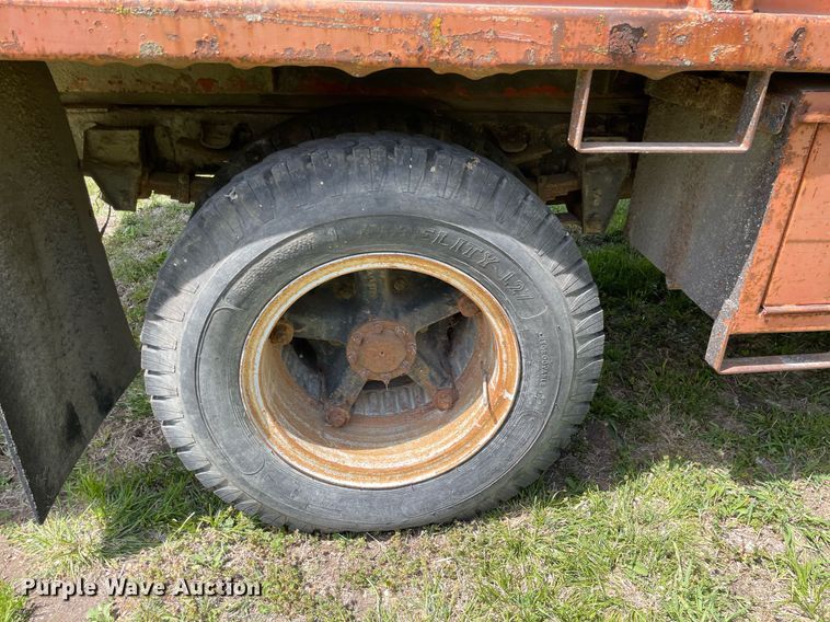 image for item MS9751 1982 Chevrolet C60  dump truck