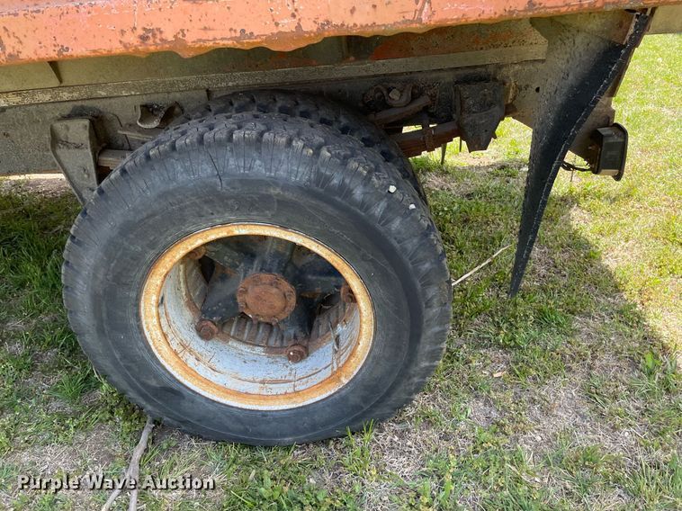 image for item MS9751 1982 Chevrolet C60  dump truck