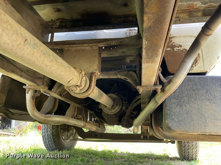 image for item MS9753 1987 GMC C7000  bucket truck