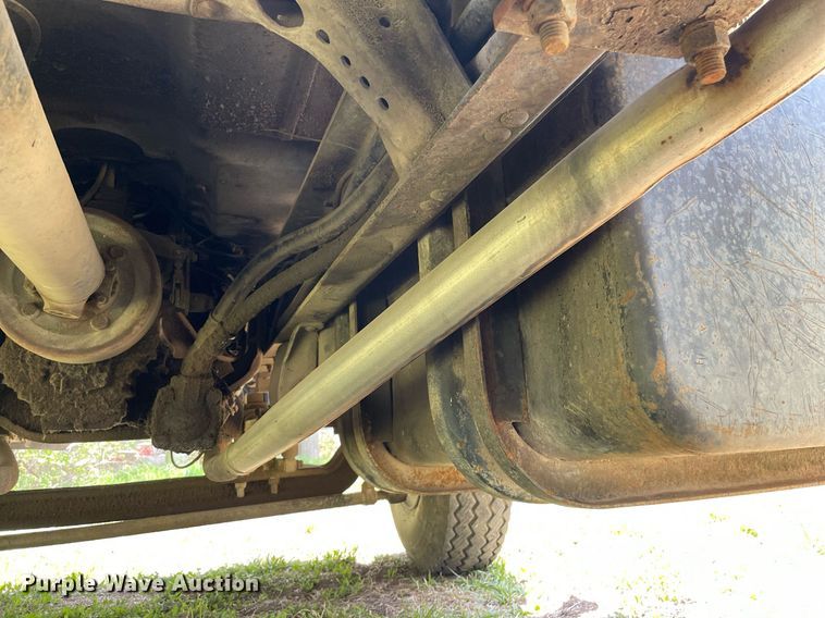 image for item MS9753 1987 GMC C7000  bucket truck