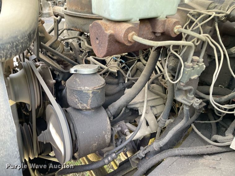 image for item MS9753 1987 GMC C7000  bucket truck