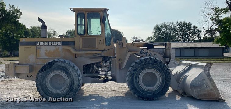 image for item MS9756 1993 John Deere 644G  wheel loader