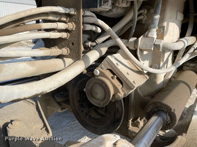 image for item MS9756 1993 John Deere 644G  wheel loader