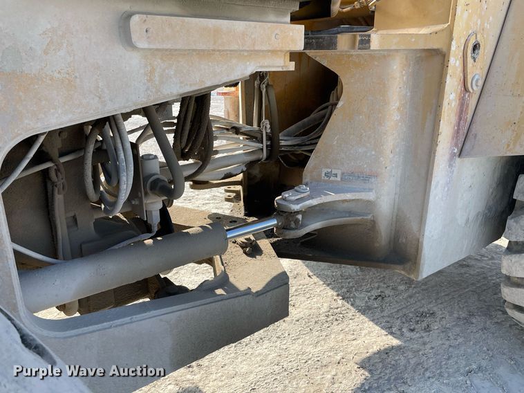 image for item MS9756 1993 John Deere 644G  wheel loader