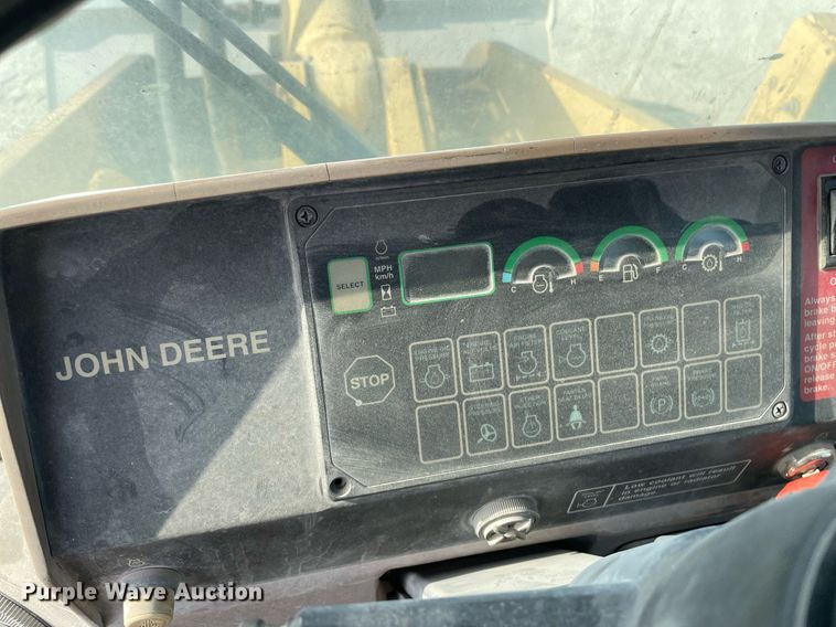 image for item MS9756 1993 John Deere 644G  wheel loader