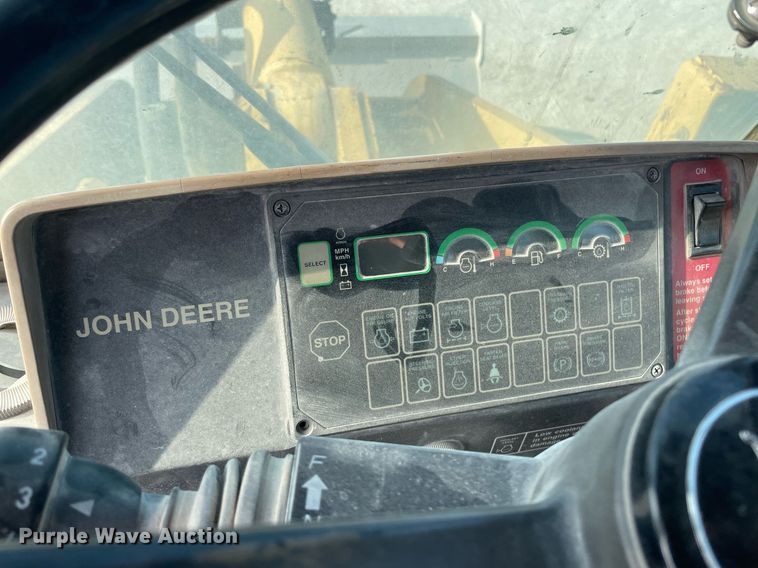 image for item MS9756 1993 John Deere 644G  wheel loader