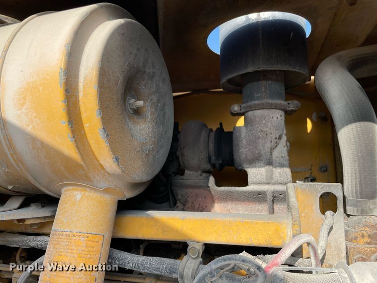 image for item MS9756 1993 John Deere 644G  wheel loader