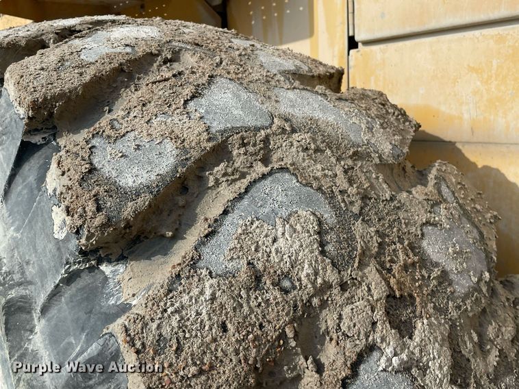 image for item MS9756 1993 John Deere 644G  wheel loader