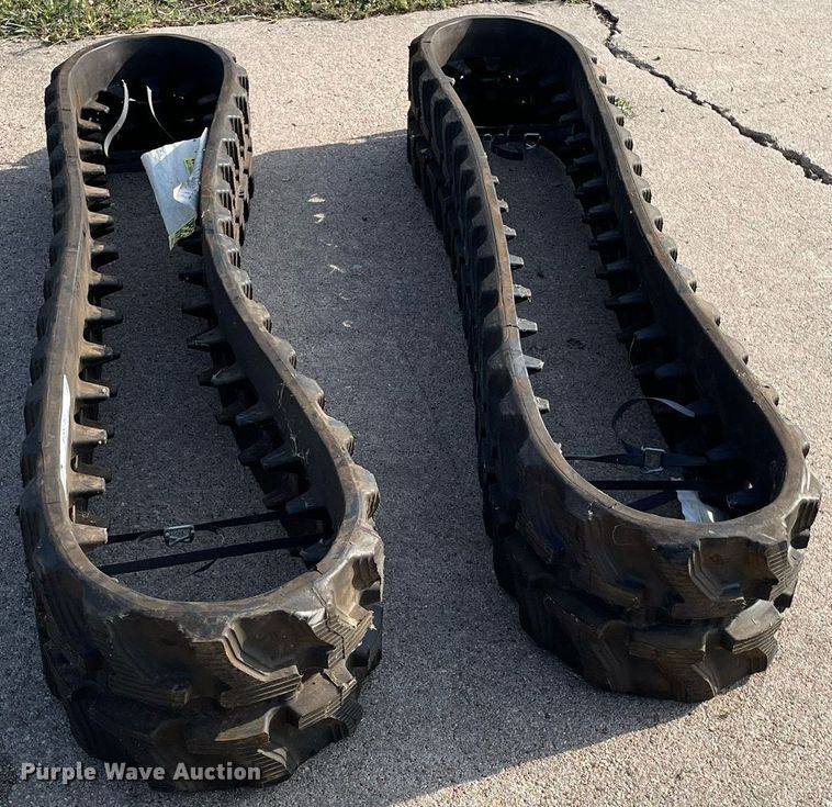 image for item MS9761 (2) Camoplast SD 7"W rubber tracks