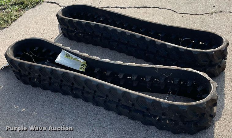 image for item MS9761 (2) Camoplast SD 7"W rubber tracks