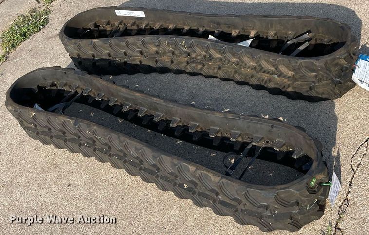 image for item MS9761 (2) Camoplast SD 7"W rubber tracks