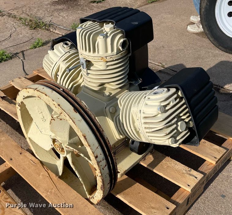 image for item MS9763 Ingersoll Rand 0 L 10  air compressor