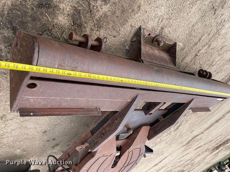 image for item MS9778 Winch truck bed