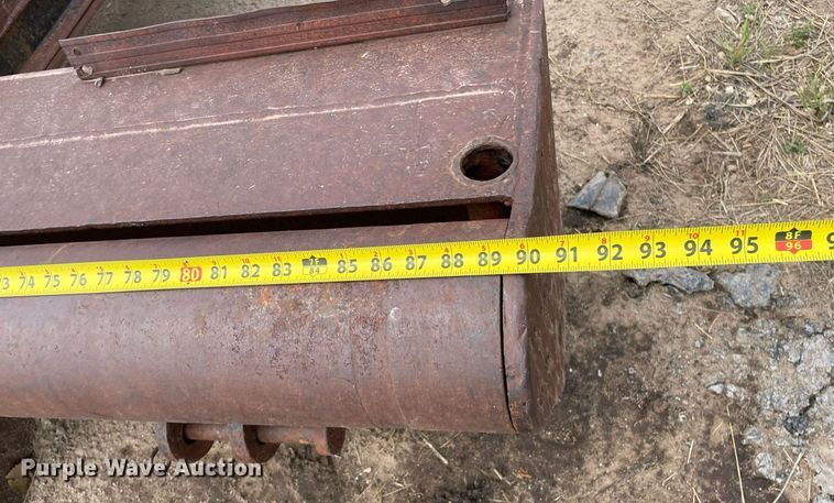 image for item MS9778 Winch truck bed