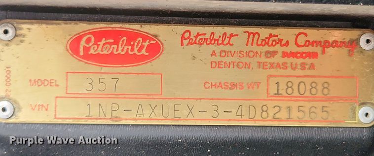 image for item MW9646 2004 Peterbilt 357  dump truck