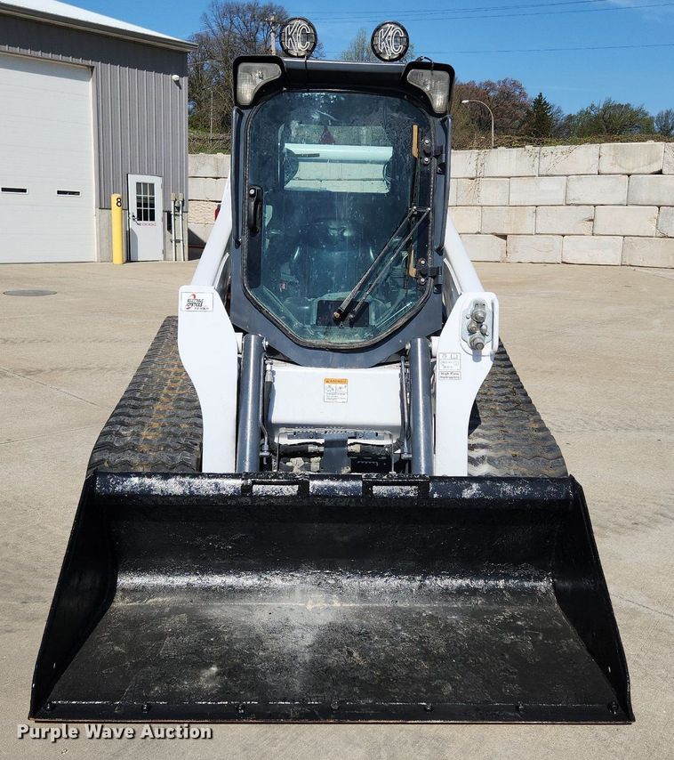 image for item MW9664 2019 Bobcat T740  tracked skid steer loader