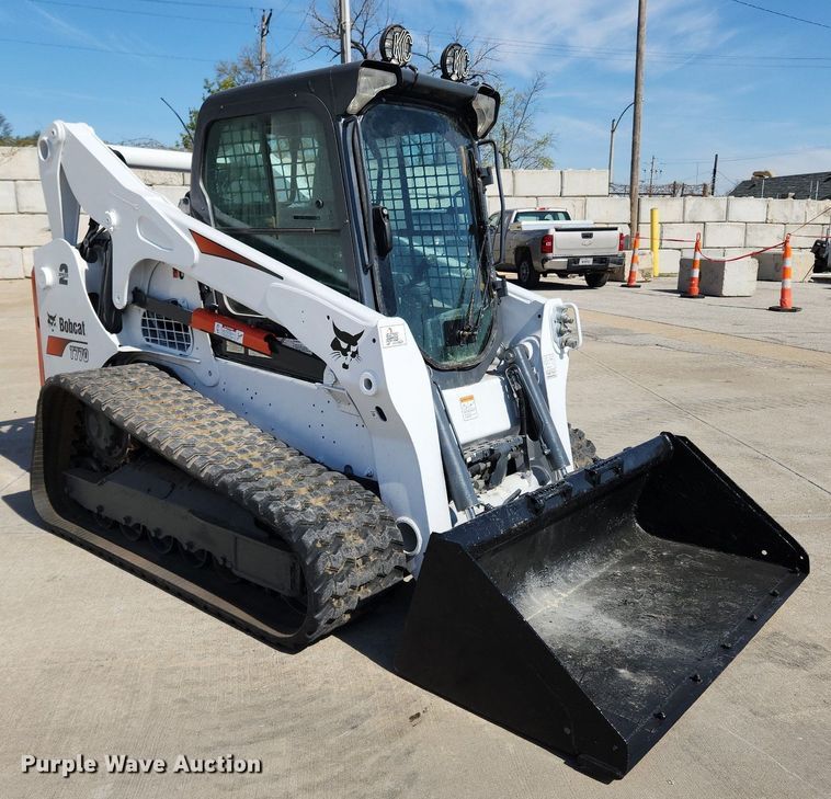 image for item MW9664 2019 Bobcat T740  tracked skid steer loader