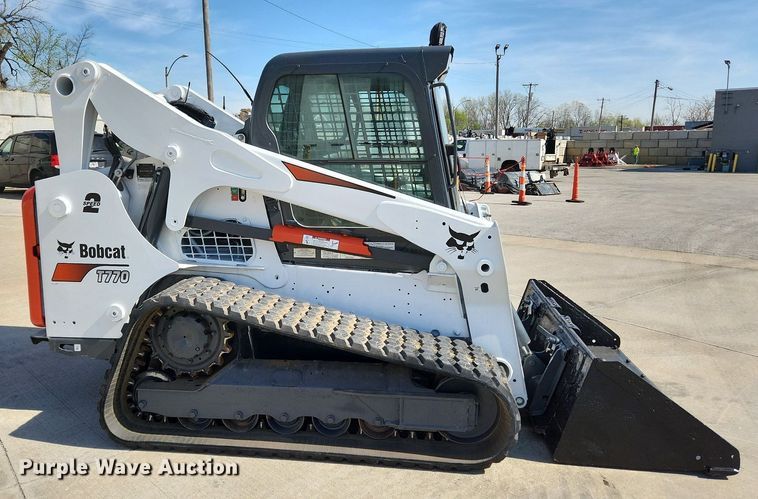 image for item MW9664 2019 Bobcat T740  tracked skid steer loader