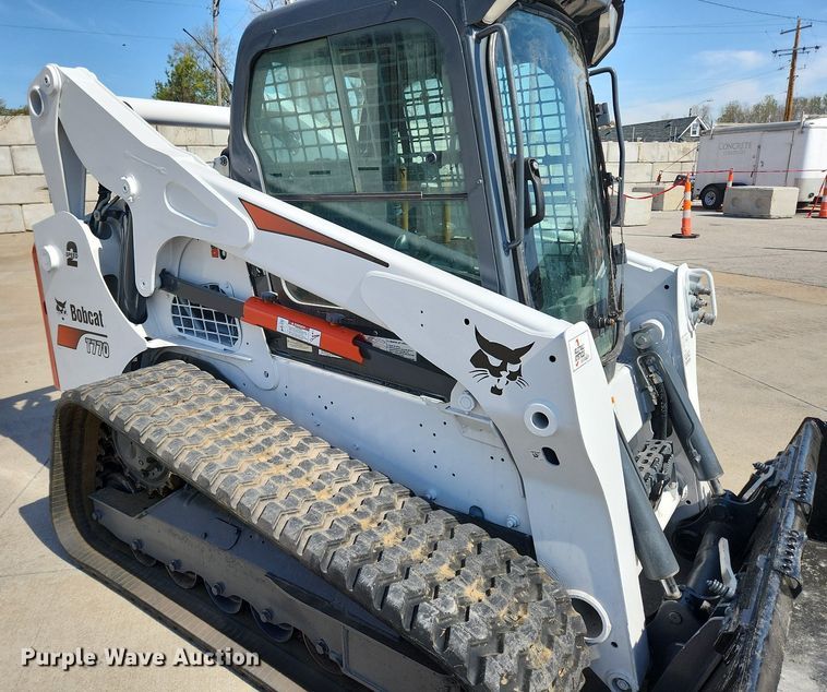 image for item MW9664 2019 Bobcat T740  tracked skid steer loader